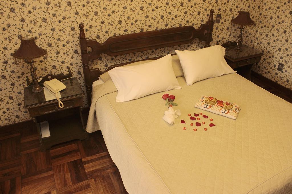 Capital Plaza Hotel Сукре Экстерьер фото